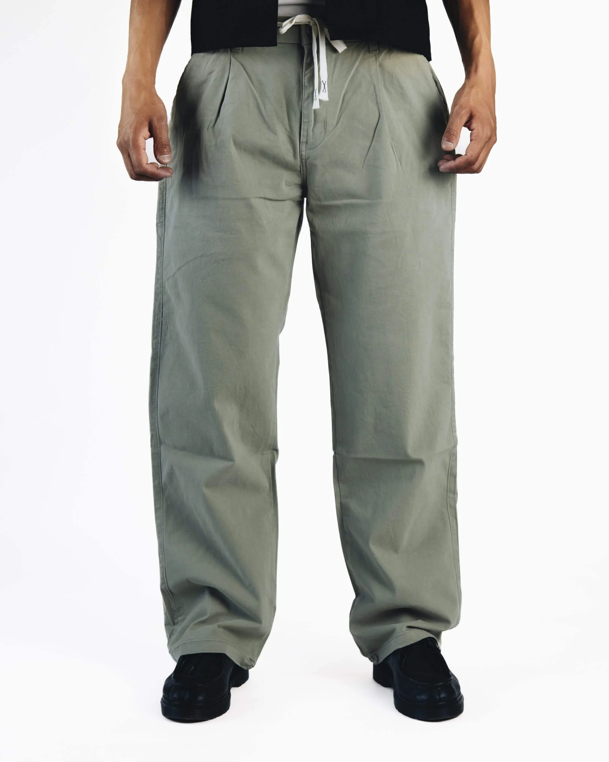Straight Twill Denim in olive